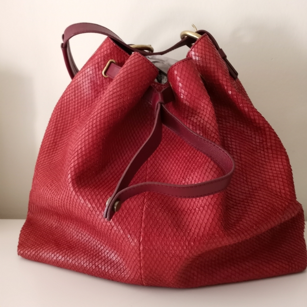 Orciani texture Red Leather Shoulder bag